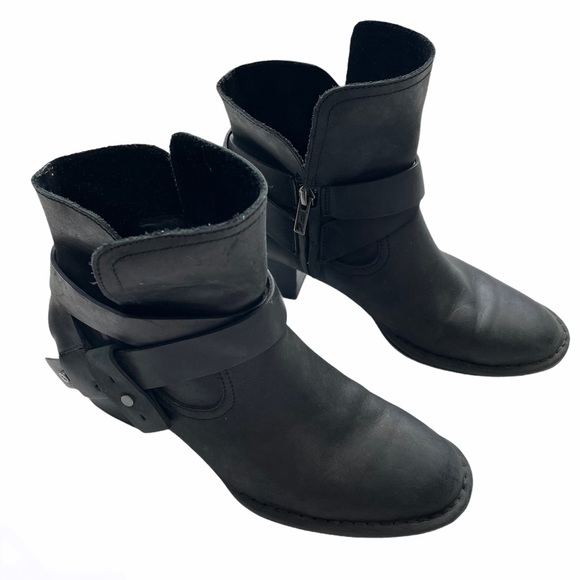 UGG Elysian Black Leather Round Toe Moto Boots Size 6 - Picture 5 of 11